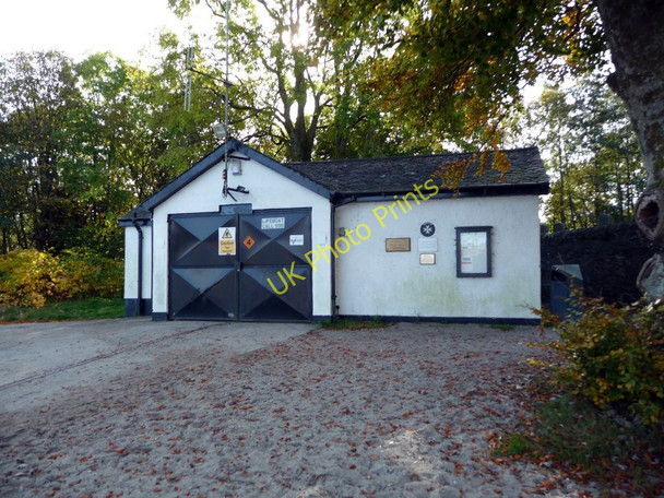 Photo 6"x4" Loch Lomond Rescue Boat boathouse Luss c2009