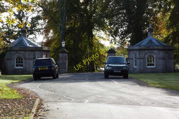 Photo 6"x4" Lodges - Loch Lomond Golf Club Luss c2009