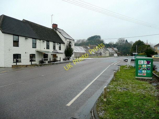 Photo 6"x4" Longbridge Deverill crossroads Hill Deverill c2010