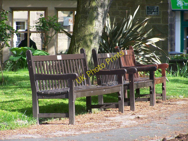 Photo 6"x4" Bakewell Benches, Bath Gardens, Bakewell Bakewell c2009
