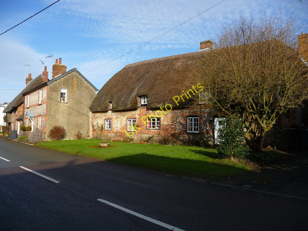 Photo 6"x4" Hurstbourne Tarrant - Cottages Hurstbourne Tarrant c2010