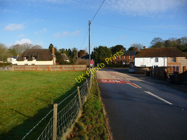 Photo 6"x4" Hurstbourne Tarrant - Road into Hurstborne Tarrant Hurstbourne Tarrant c2010