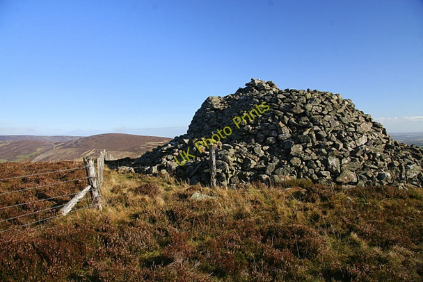 Photo 6"x4" Cairn, St. Arnold's Seat Glenogil c2009