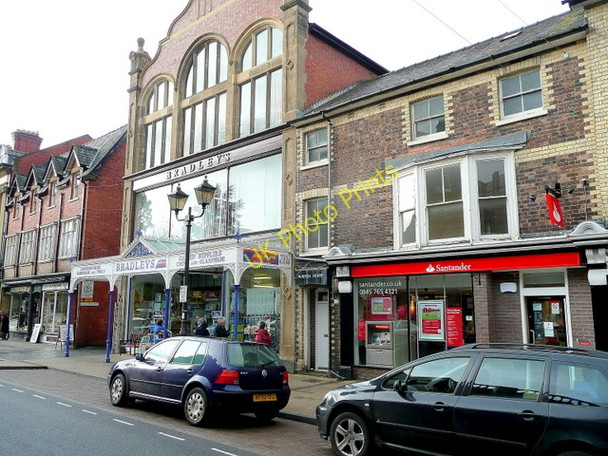 Photo 6"x4" Old and new in Llandrindod Wells Llandrindod Wells\/Llandrindod c2010