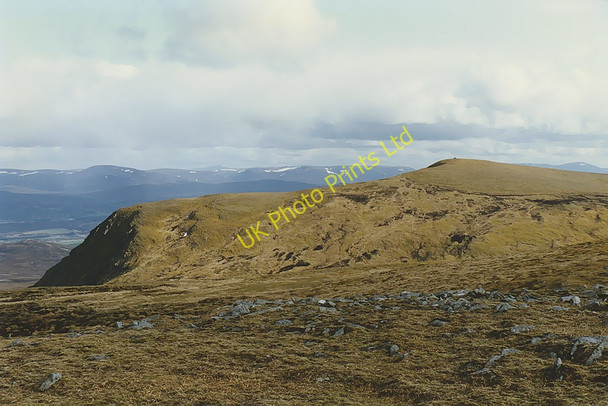 Photo 6"x4" View south from Carn Sgulain Carn Sg\u00f9lain\/NH6805 c1996