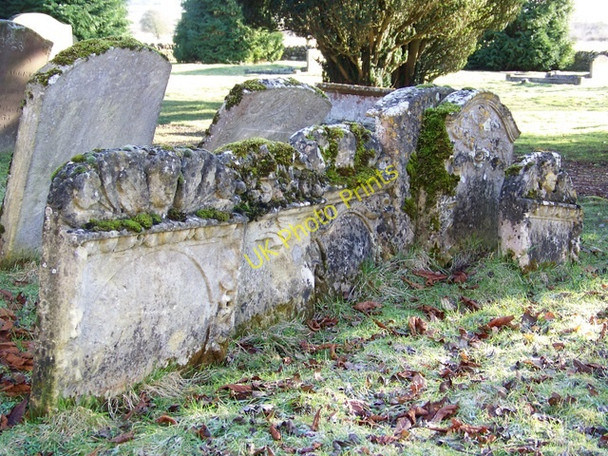 Photo 6"x4" Gravestones, St Mary's Church Lechlade on Thames c2010