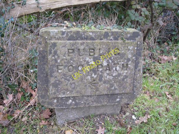 Photo 6"x4" Barcombe - Public Footpath sign Barcombe\/TQ4114 c2010