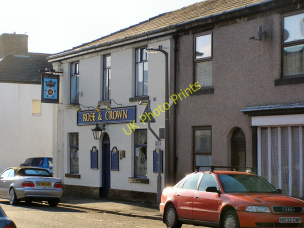 Photo 6"x4" Rose and Crown Bury\/SD8010 c2010