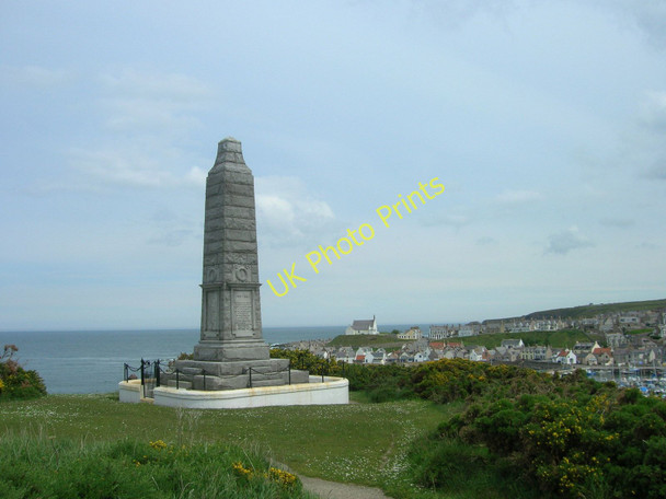 Photo 6"x4" Findochty War Memorial Findochty c2007
