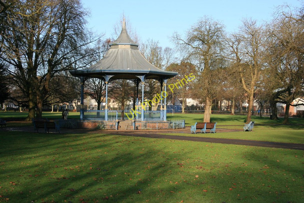Photo 6"x4" The Bandstand, Victoria Park, Cardiff Canton c2009