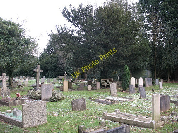 Photo 6"x4" St Andrew's churchyard, Kingswood Kingswood\/TQ2456 c2010