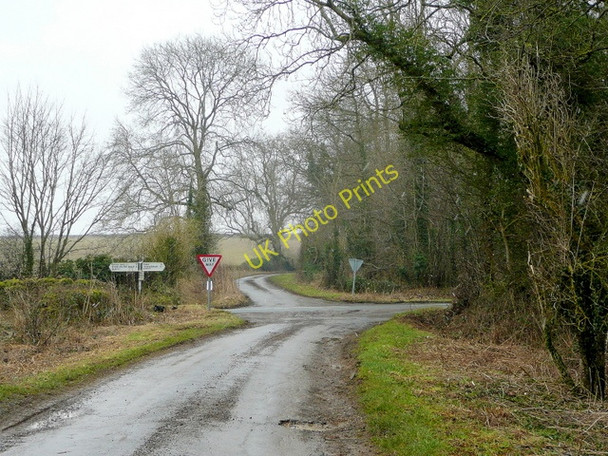Photo 6"x4" Cotswolds crossroads Condicote c2010