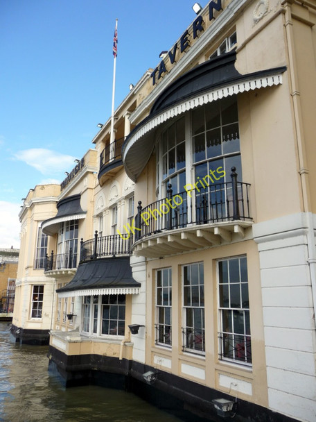 Photo 6"x4" Riverside Elevation of the Trafalgar Tavern, Greenwich Greenwich\/TQ3977 c2009
