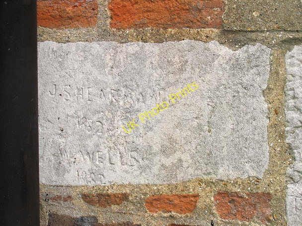 Photo 6"x4" All Saints, Old Church Road, Chingford - Graffiti Chingford c2004