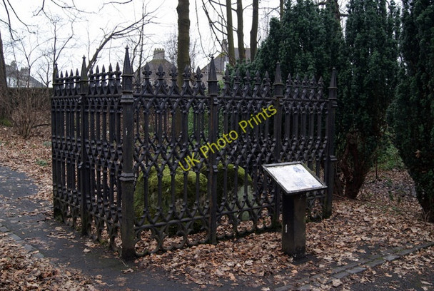 Photo 6"x4" St Conval and Argyle Stones Renfrew c2010