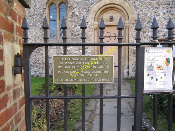 Photo 6"x4" Sign on the gate Wallingford c2010