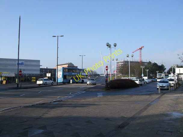 Photo 6"x4" Roads outside Southampton railway station Southampton c2010