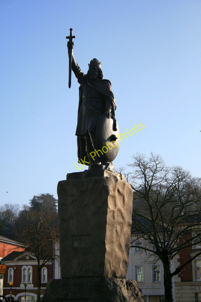 Photo 6"x4" Statue of Alfred Winchester c2010