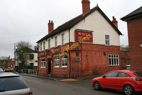 Photo 6"x4" The White Horse Manor Park\/SK5733 c2010