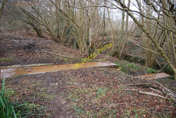 Photo 6"x4" Pond outflow, Line Wood Mountfield\/TQ7320 c2009