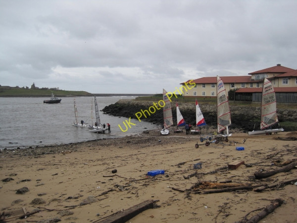 Photo 6"x4" Small Beach near the Mouth of the River Tyne Tynemouth c2010