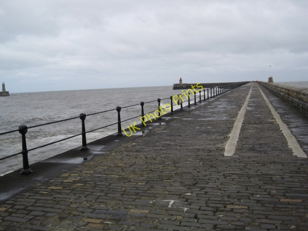 Photo 6"x4" South Pier, South Shields South Shields c2010