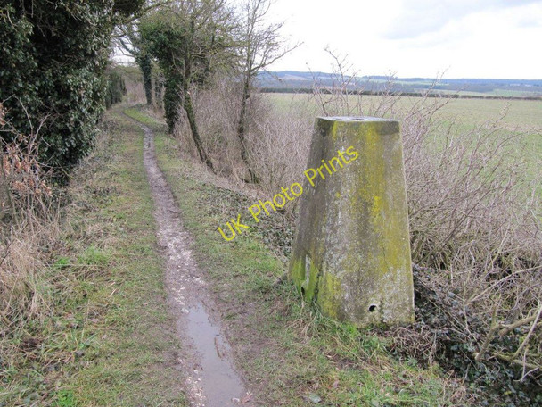 Photo 6"x4" Triangulation Pillar towards Cart Gap Wallingford c2010