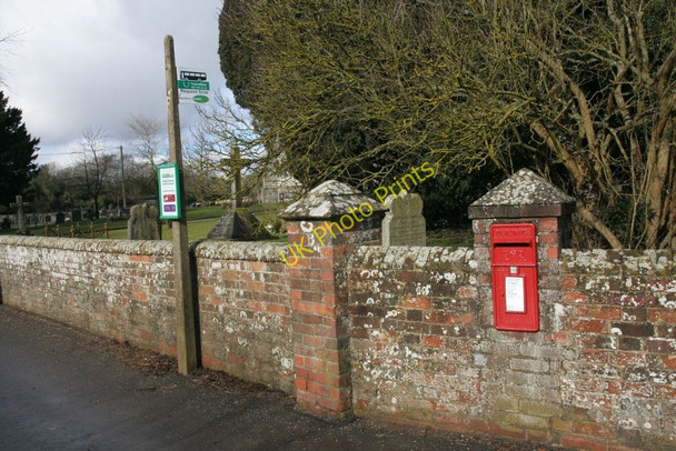 Photo 6"x4" Postbox in the wall Compton\/SU5280 c2010