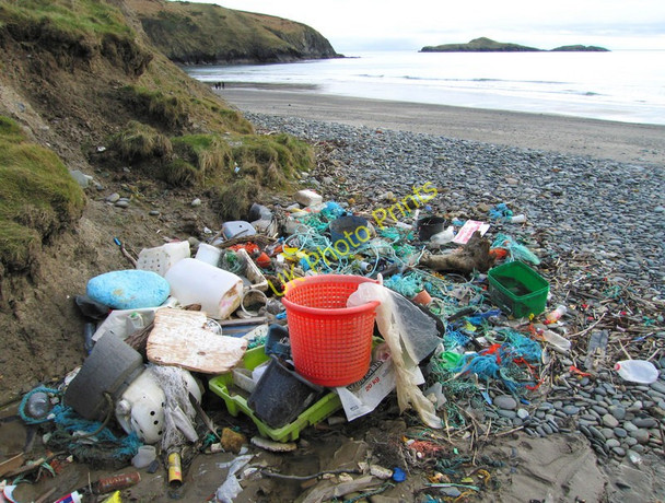 Photo 6"x4" Flotsam at Aberdaron Aberdaron c2010