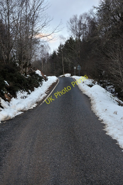 Photo 6"x4" Steep road near Kilmonivaig Kilmonivaig c2010