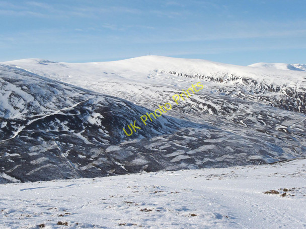 Photo 6"x4" Glen Clunie and Morrone from below Sron nan Gabhar Sr\u00f2n Dubh\/NO1587 c2010