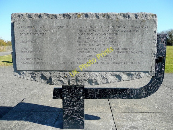 Photo 6"x4" Monument to the Severn Bridge Aust\/ST5789 c2010