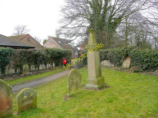 Photo 6"x4" Corner of Scotter churchyard Scotter c2010