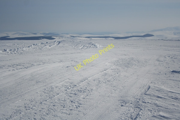 Photo 6"x4" Meikle Coire Riabhach summit Meikle Corr Riabhach c2010