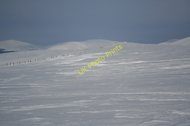 Photo 6"x4" Carn Liath, the crest of the Ladder Hills Carn Liath\/NJ2515 c2010