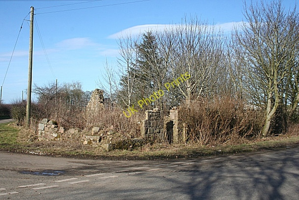 Photo 6"x4" Ruined Cottage Clola c2010