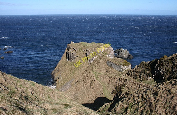 Photo 6"x4" Findlater Castle Sandend c2010
