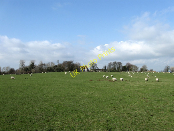 Photo 6"x4" Barn Field Mill Hill\/TQ6205 c2010