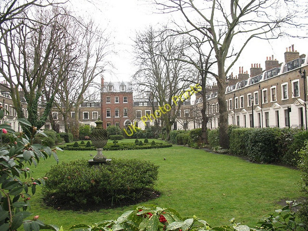 Photo 6"x4" Merrick Square, off Trinity Street (1) London c2010