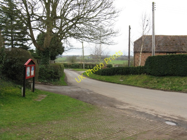 Photo 6"x4" Elmbridge - The Centre Broad Alley c2010