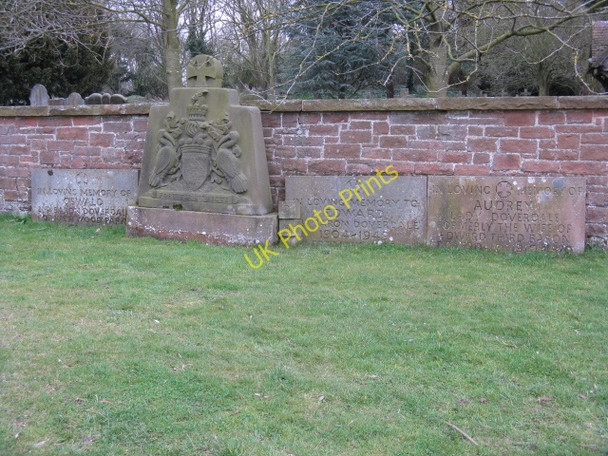 Photo 6"x4" Doverdale Memorials, Hampton Lovett Church Droitwich c2010