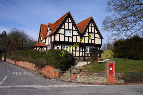 Photo 6"x4" The Old Post Office in Lockinge Wantage c2010