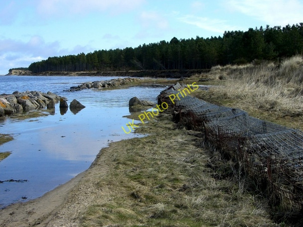 Photo 6"x4" Flooded beach track and Gabion baskets Tain\/NH7881 c2010
