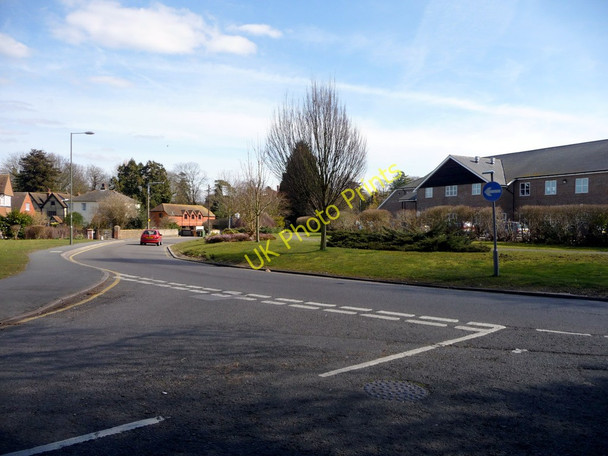 Photo 6"x4" Chessington Road, (B2200) Ewell, Surrey Ewell c2010