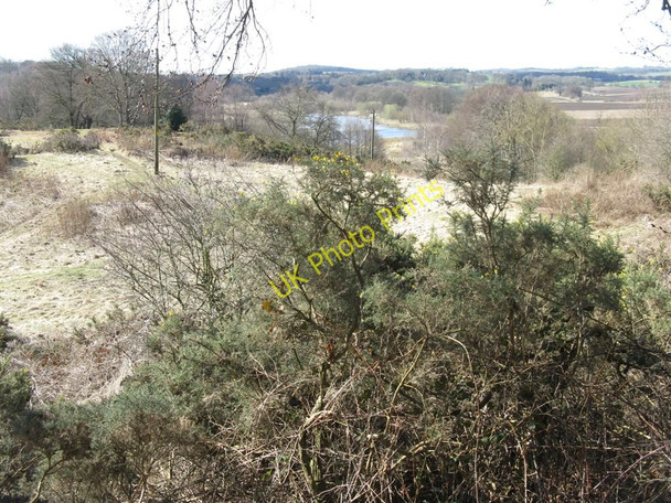 Photo 6"x4" The valley of the River Avon from near Linlithgow Bridge Linlithgow c2010
