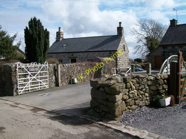 Photo 6"x4" Cottages opposite Llangybi church Llangybi\/SH4241 c2010