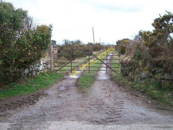 Photo 6"x4" Farm road to Ty'n-y-weirglodd Llangybi\/SH4241 c2010