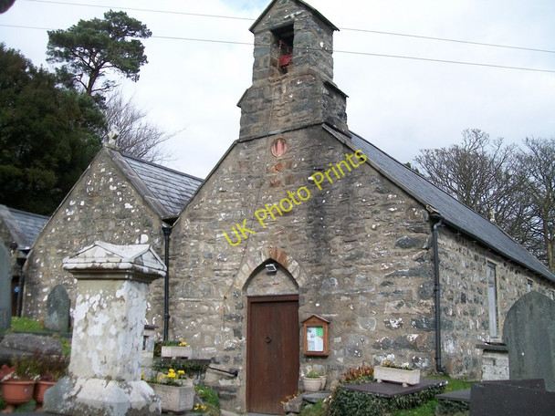 Photo 6"x4" The western gable of St Catherine's Church Criccieth c2008
