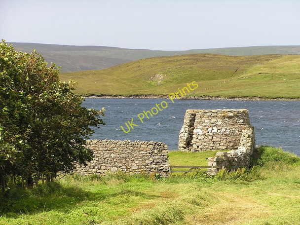 Photo 6"x4" Old Lime Kiln at Lunna Lunna c2007