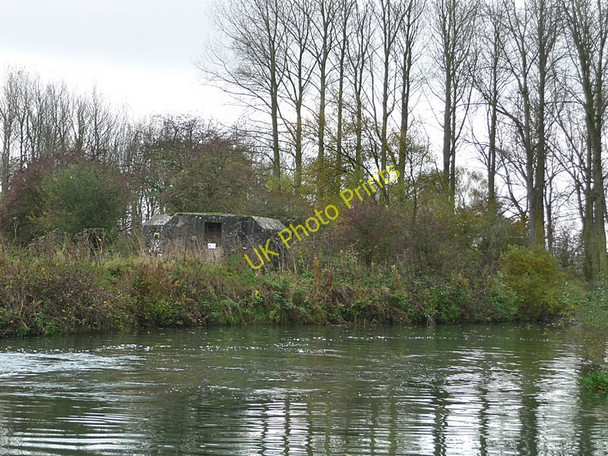 Photo 6"x4" Pillbox beside the River Thames, near Buckland Chimney c2009